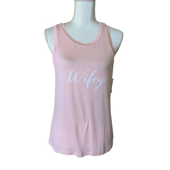 NWT Honey Dew Sleeveless Summer Wifey Graphic Print Pink Tank Tops Size Medium - Picture 1 of 7